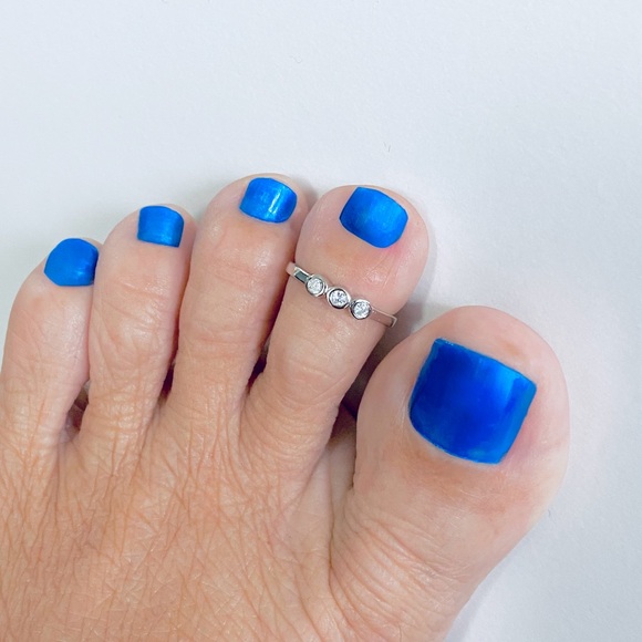 💎TOP SELLER 💎Sterling Silver 3 CZ Toe Ring, Dainty Midi Rings, Stone Jewelry - Picture 13 of 13